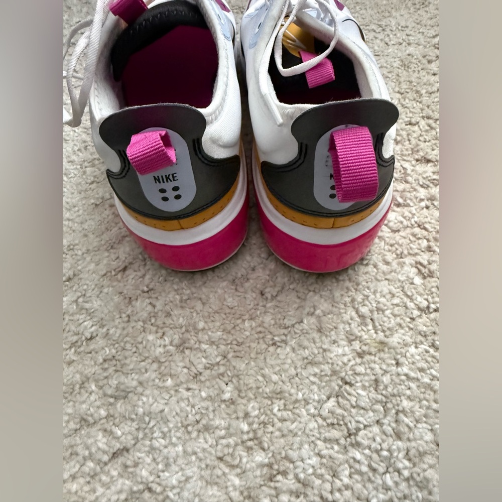 Nike Air Max Dia Women's casual sneaker in the "White Pollen Rise" colorwa 8,5 - Picture 4 of 8